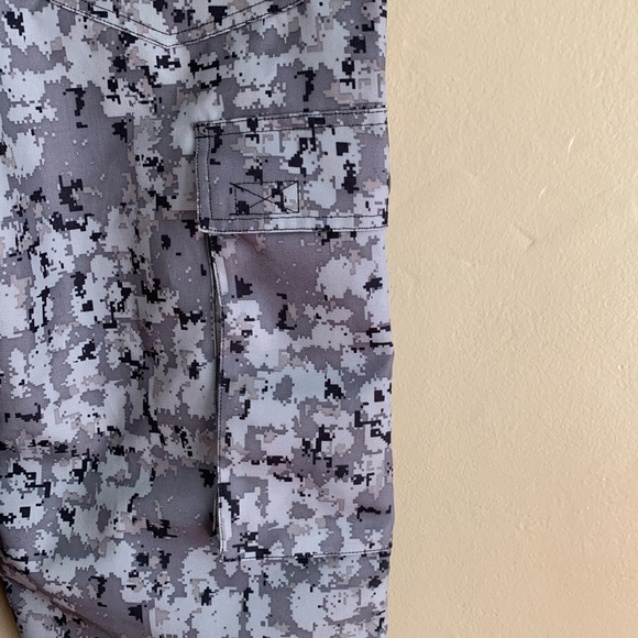 PSA Digital Camouflage Tactical Paintball Pants, Small - Picture 7 of 13